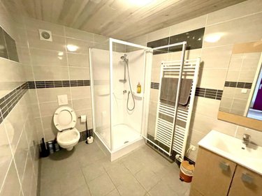 Fonds et murs commerciaux a vendre Lajo 48120 Lozère 342 m2  850000 euros