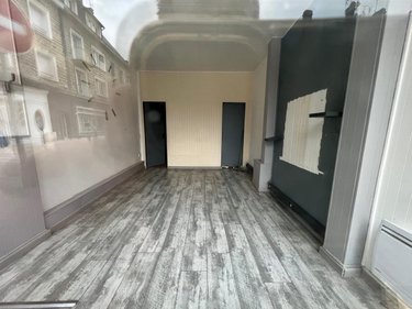 Location fonds et murs commerciaux Lisieux 14100 Calvados 29 m2  380 euros