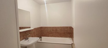 Location appartement Châlons-en-Champagne 51000 Marne 74 m2 3 pièces 625 euros