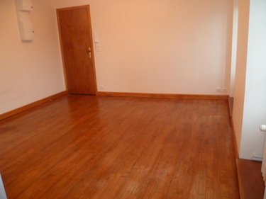 Location appartement La-Ferté-Bernard 72400 Sarthe 20 m2 1 pièce 308 euros