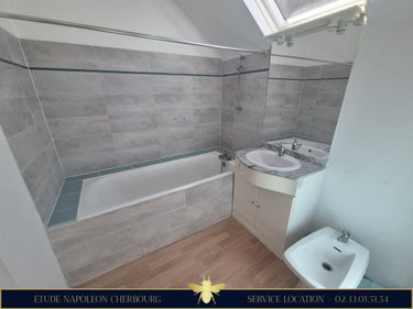 Location appartement Cherbourg-en-Cotentin 50100 Manche 103 m2 3 pièces 922 euros