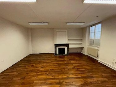 Viager maison Riom 63200 Puy-de-Dôme 320 m2 14 pièces 477750 euros