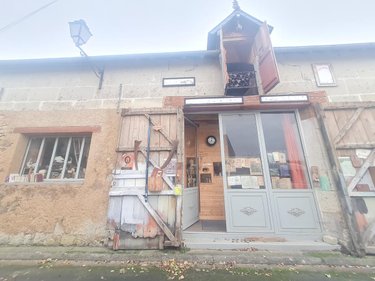 Fonds et murs commerciaux a vendre Montoire-sur-le-Loir 41800 Loir-et-Cher 127 m2  94800 euros