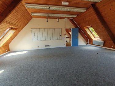 Immeuble a vendre Plounéour-Ménez 29410 Finistère 637 m2  255000 euros
