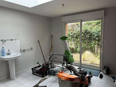 Fonds et murs commerciaux a vendre Guingamp 22200 Côtes-d'Armor 135 m2  227360 euros