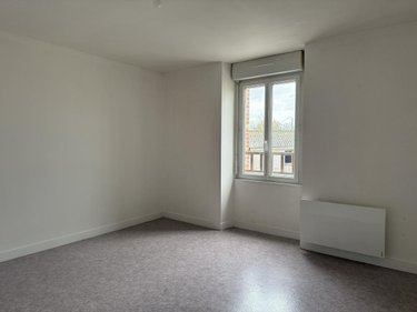 Immeuble a vendre Chemillé-en-Anjou 49120 Maine-et-Loire 210 m2  209600 euros