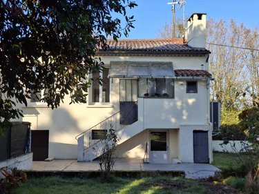 Maison a vendre Saintes 17100 Charente-Maritime 57 m2 3 pièces 188856 euros