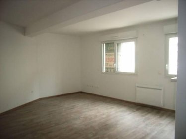 Location appartement Reims 51100 Marne 37 m2 1 pièce 389 euros