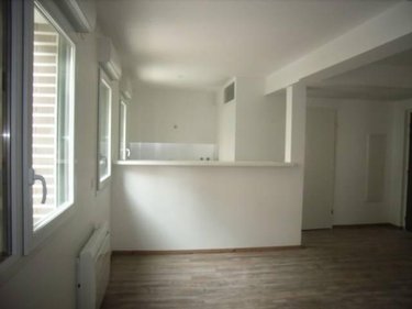 Location appartement Reims 51100 Marne 37 m2 1 pièce 389 euros