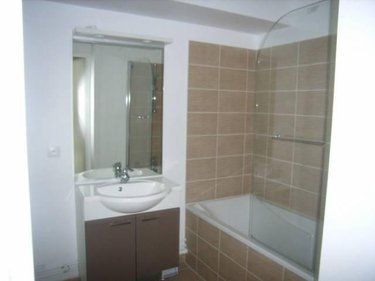 Location appartement Reims 51100 Marne 37 m2 1 pièce 389 euros