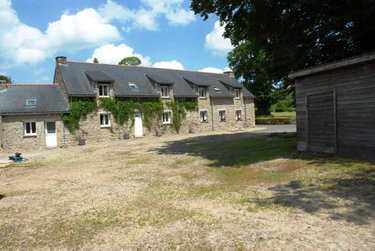 Maison a vendre Plouray 56770 Morbihan 700 m2 19 pièces 1098500 euros