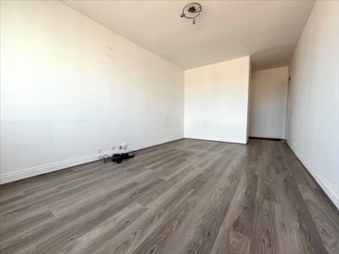 Location appartement Reims 51100 Marne 29 m2 1 pièce 555 euros