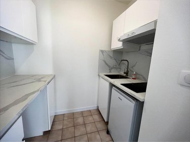 Location appartement Reims 51100 Marne 31 m2 1 pièce 470 euros