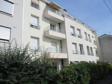 Location appartement Reims 51100 Marne 31 m2 1 pièce 470 euros