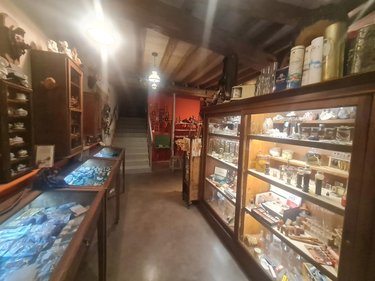 Fonds et murs commerciaux a vendre Montoire-sur-le-Loir 41800 Loir-et-Cher 127 m2  94800 euros