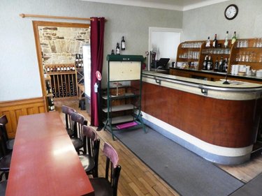 Immeuble a vendre Bubry 56310 Morbihan 400 m2  241600 euros