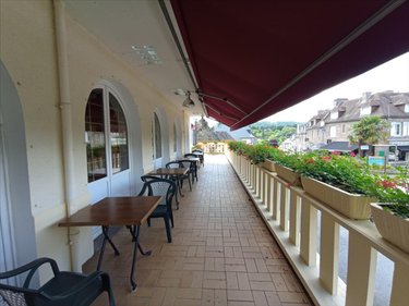 Immeuble a vendre Pont-d'Ouilly 14690 Calvados 523 m2  447550 euros