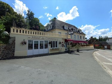 Immeuble a vendre Pont-d'Ouilly 14690 Calvados 523 m2  447550 euros