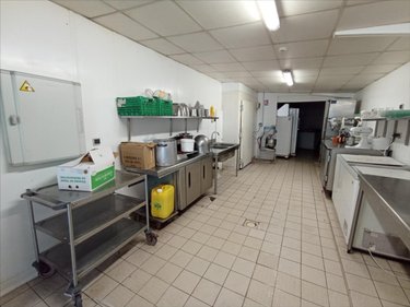 Immeuble a vendre Pont-d'Ouilly 14690 Calvados 523 m2  447550 euros