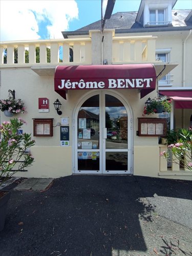 Immeuble a vendre Pont-d'Ouilly 14690 Calvados 523 m2  447550 euros