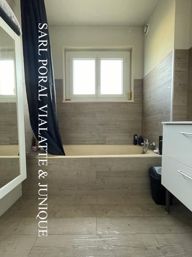 Location appartement Ambérieu-en-Bugey 01500 Ain 68 m2 3 pièces 855 euros