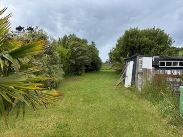 Terrains de loisirs bois etangs a vendre Kerlouan 29890 Finistère 800 m2  33600 euros