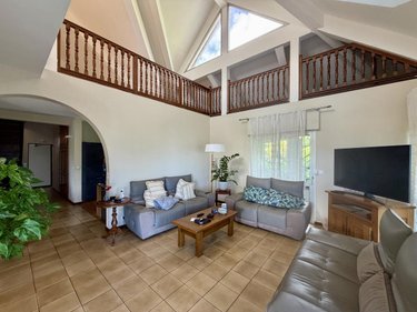 Maison a vendre Saint-Paul 97460 Réunion 250 m2  1248000 euros