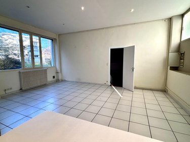 Appartement a vendre Voiron 38500 Isère 65 m2 2 pièces 145000 euros