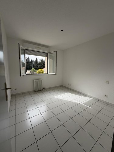 Location appartement Pierrelatte 26700 Drôme 83 m2 4 pièces 680 euros