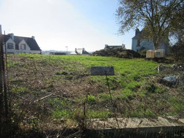 Terrain a batir a vendre Carhaix-Plouguer 29270 Finistère 1341 m2  30389 euros