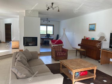 Location maison Gahard 35490 Ille-et-Vilaine 250 m2 8 pièces 1220 euros