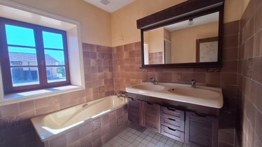 Maison a vendre Gorrevod 01190 Ain 233 m2  280000 euros