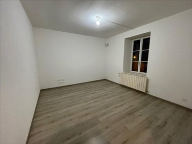 Location appartement Commune non précisée 39 Jura 70 m2 3 pièces 650 euros