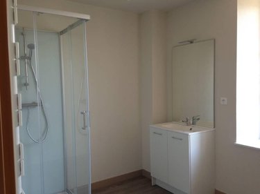 Location appartement Commune non précisée 39 Jura 70 m2 3 pièces 650 euros