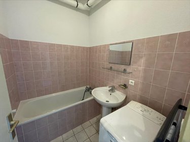 Location appartement Dole 39100 Jura 52 m2 3 pièces 630 euros