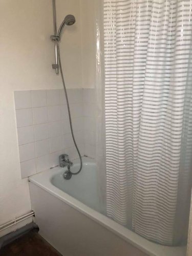 Location appartement Reims 51100 Marne 27 m2 1 pièce 425 euros