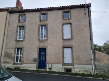 Maison a vendre Bressuire 79300 Deux-Sèvres 156 m2 7 pièces 148400 euros