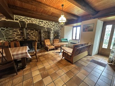 Maison a vendre Paulhac 15430 Cantal 130 m2  148400 euros