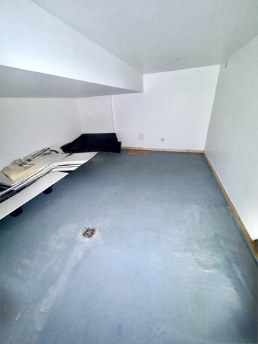 Location fonds et murs commerciaux Saint-Chély-d'Apcher 48200 Lozère 86 m2  660 euros