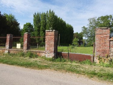Terrain a batir a vendre Crestot 27110 Eure 1005 m2  58300 euros