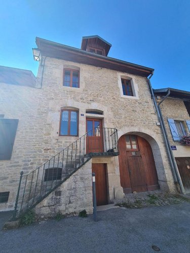 Maison a vendre Ornans 25290 Doubs 203 m2 9 pièces 275000 euros