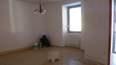 Location maison Ambérieu-en-Bugey 01500 Ain 118 m2 5 pièces 965 euros