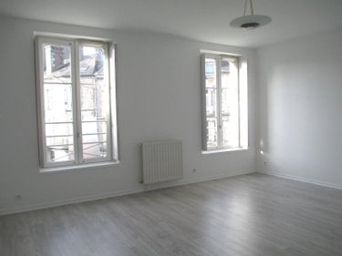 Location appartement Fougères 35300 Ille-et-Vilaine 63 m2 3 pièces 635 euros