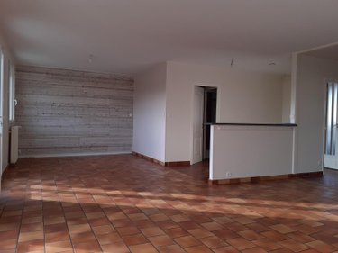 Location maison Fougères 35300 Ille-et-Vilaine 90 m2 4 pièces 700 euros