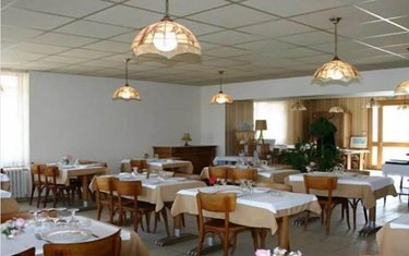 Fonds et murs commerciaux a vendre Beauvoir-sur-Mer 85230 Vendée 560 m2  1239000 euros