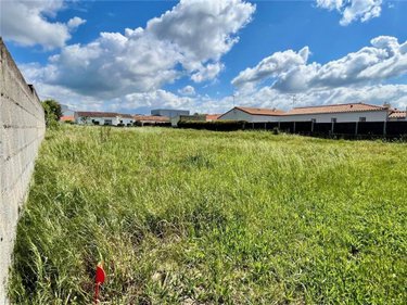Terrain a batir a vendre Challans 85300 Vendée 1360 m2  135001 euros