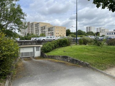 Garage et parking a vendre Rennes 35000 Ille-et-Vilaine  9000 euros