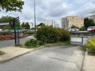 Garage et parking a vendre Rennes 35000 Ille-et-Vilaine  9000 euros