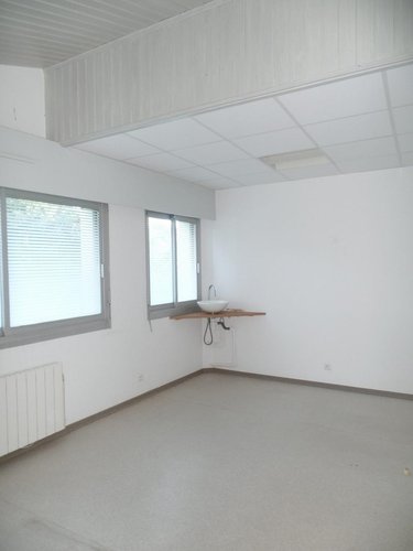 Fonds et murs commerciaux a vendre Beauvoir-sur-Mer 85230 Vendée 219 m2  106000 euros