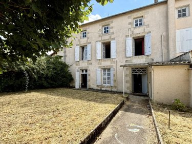 Maison a vendre Vasles 79340 Deux-Sèvres 212 m2 6 pièces 99000 euros